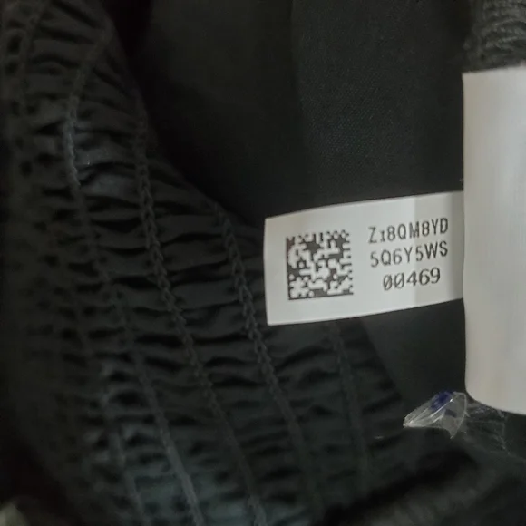 NWT American Eagle Grey Eyelet Romper Size Large Sleeveless Casual - Picture 12 of 12